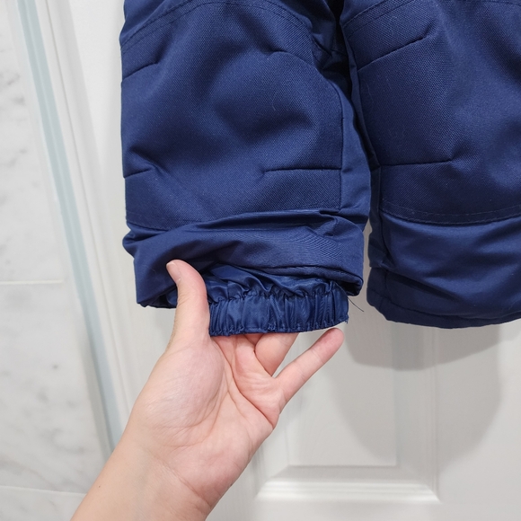 Cat and Jack Water and Wind Resistant Adjustable Waist Fleece Bodice Snow Bibs - Picture 4 of 7